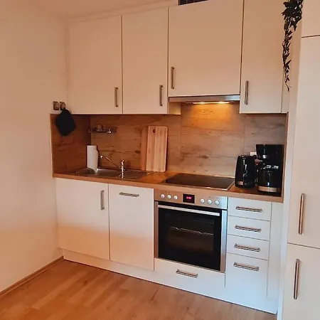 Pool, Sauna & Schwarzwald-idylle